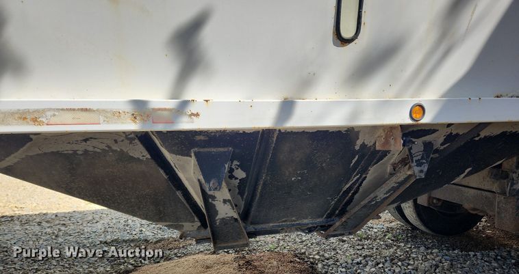 image for item MW9716 1998 Wheeler  grain trailer