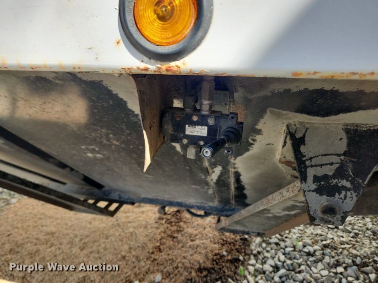 image for item MW9716 1998 Wheeler  grain trailer