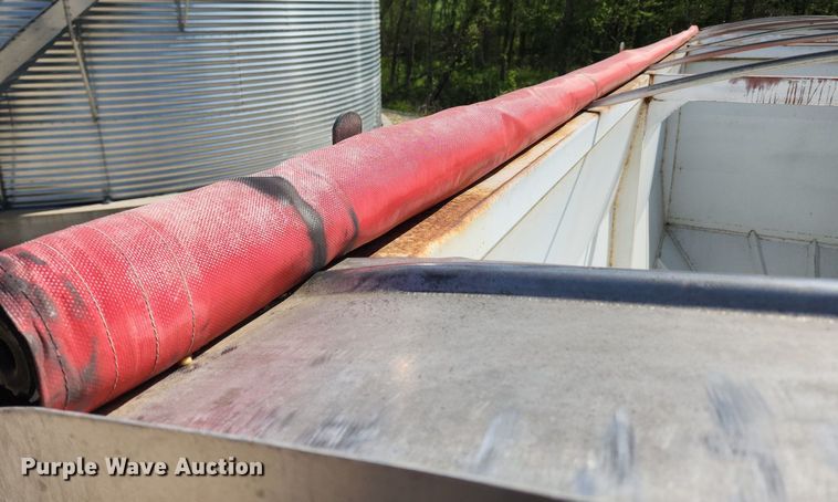 image for item MW9716 1998 Wheeler  grain trailer