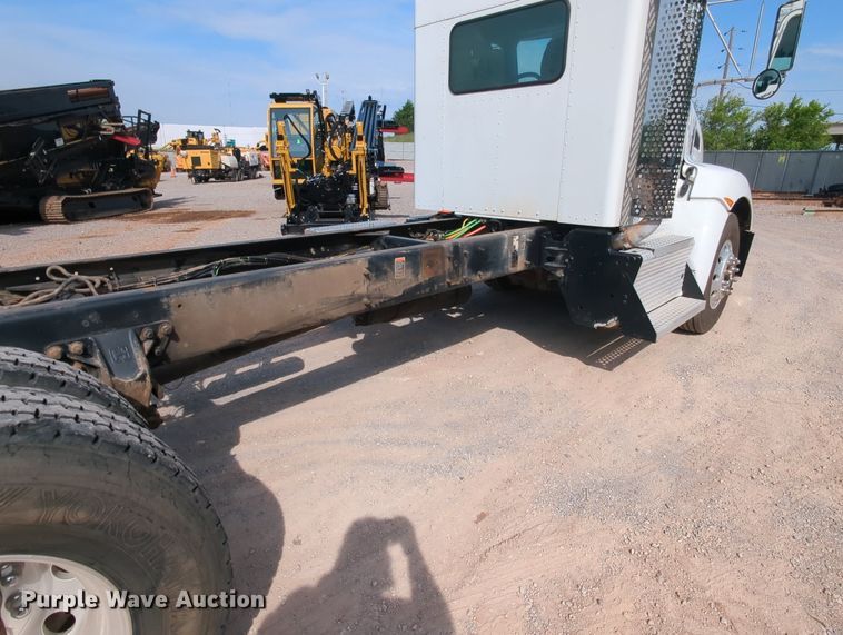 image for item MY9311 2012 Kenworth T270  truck cab and chassis