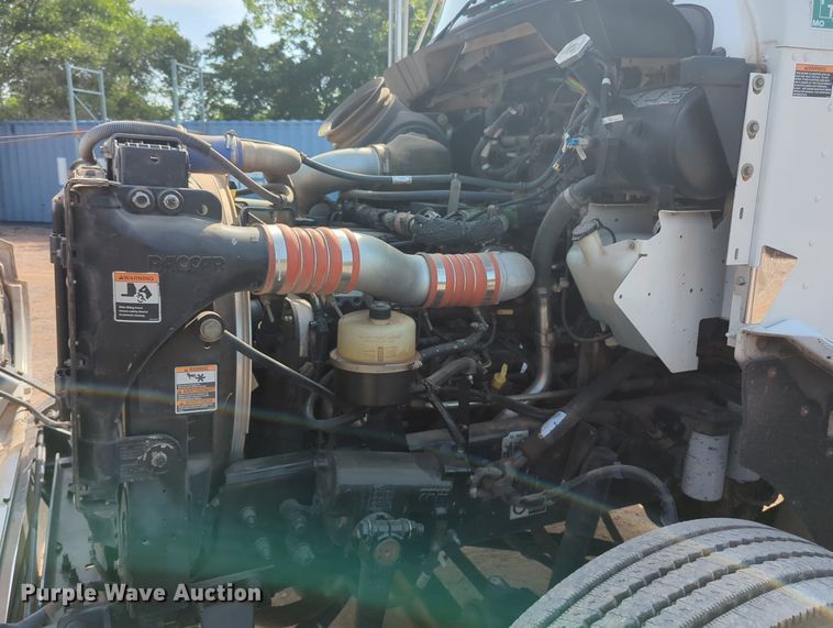 image for item MY9311 2012 Kenworth T270  truck cab and chassis