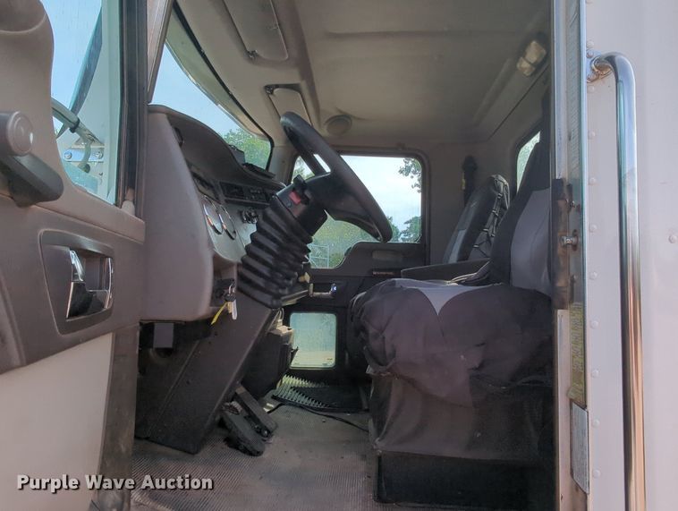 image for item MY9311 2012 Kenworth T270  truck cab and chassis