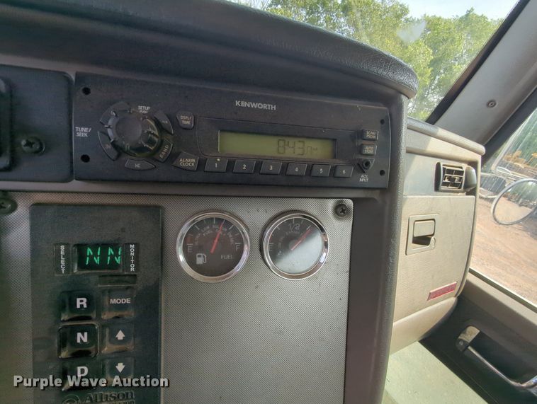 image for item MY9311 2012 Kenworth T270  truck cab and chassis