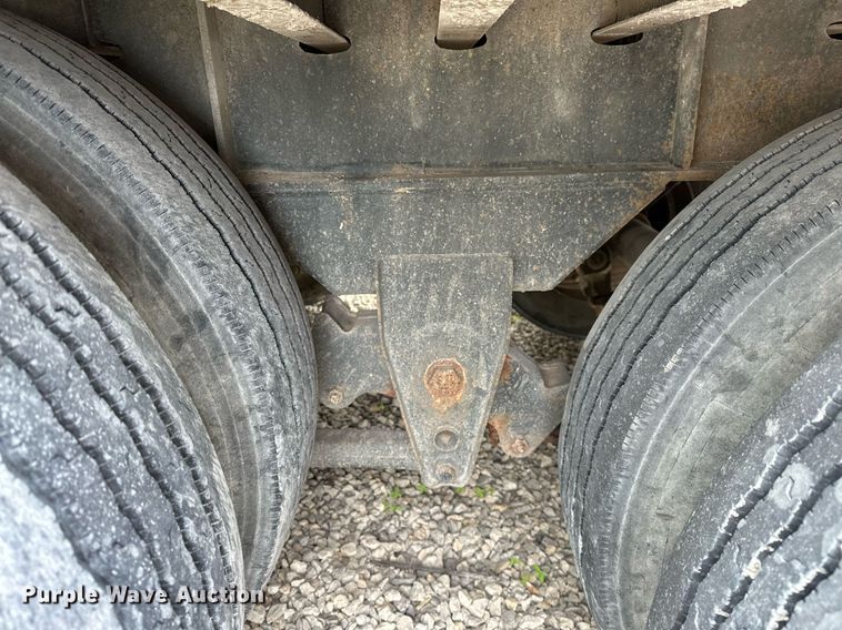 image for item OG9012 2000 Trailmobile F7CT  drop deck trailer