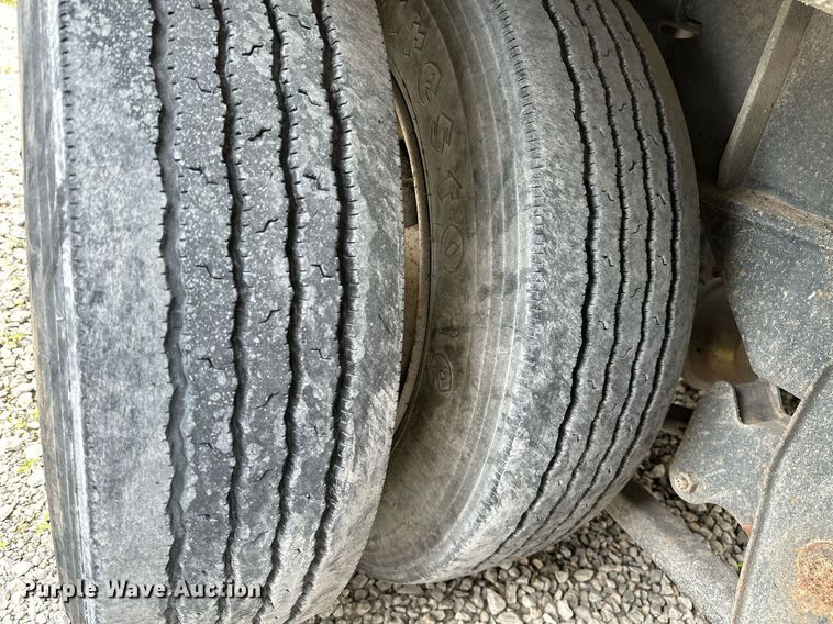 image for item OG9012 2000 Trailmobile F7CT  drop deck trailer