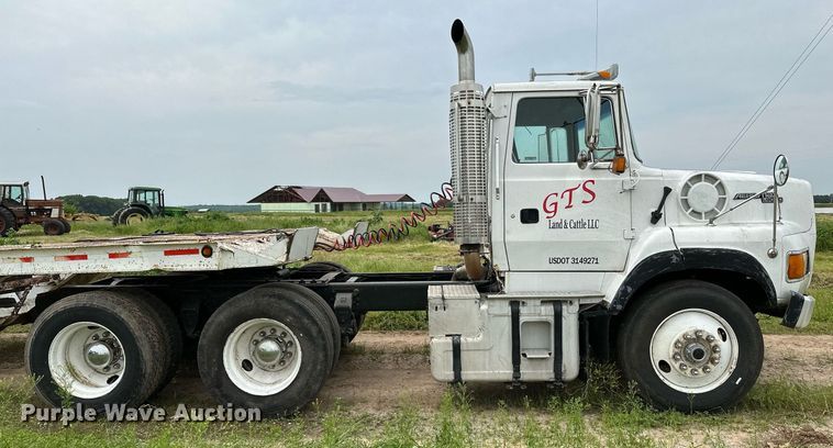 image for item OG9024 1992 Ford LTA9000  semi truck