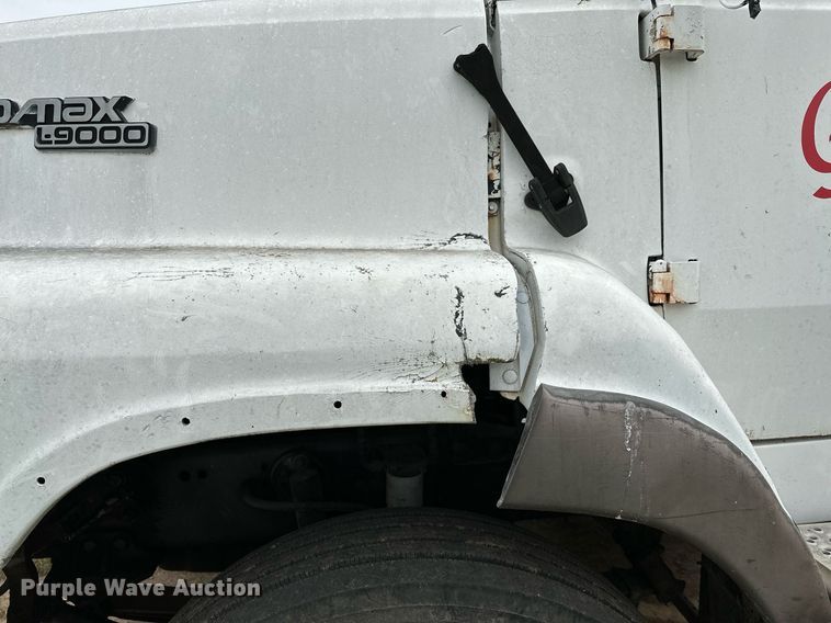 image for item OG9024 1992 Ford LTA9000  semi truck