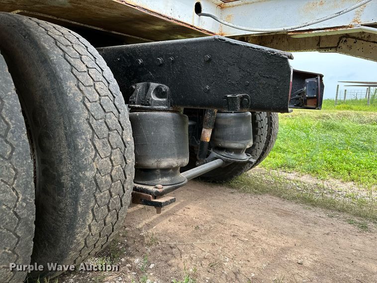 image for item OG9024 1992 Ford LTA9000  semi truck