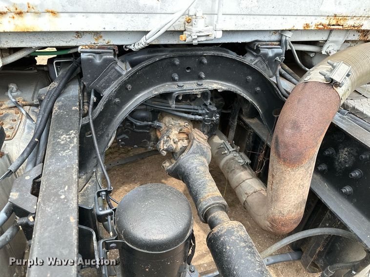 image for item OG9024 1992 Ford LTA9000  semi truck