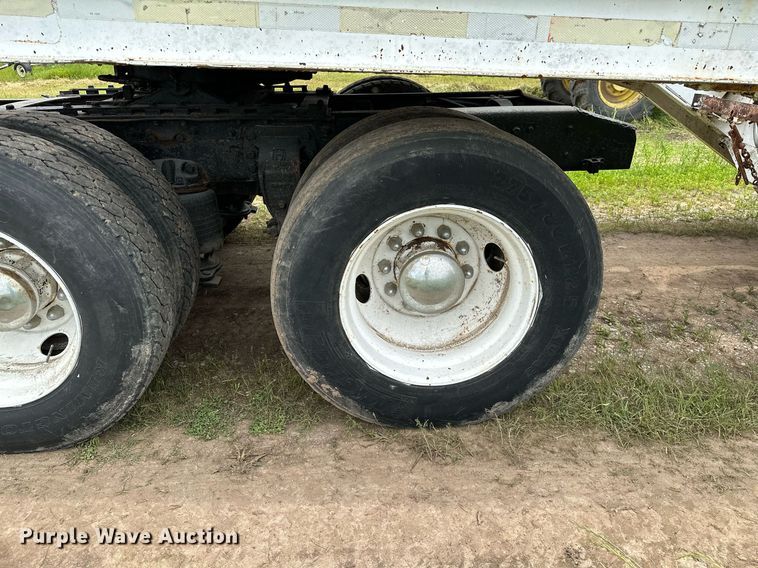 image for item OG9024 1992 Ford LTA9000  semi truck