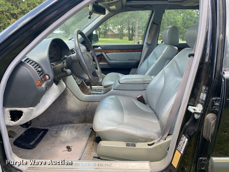 image for item DI7773 1995 Mercedes Benz S420