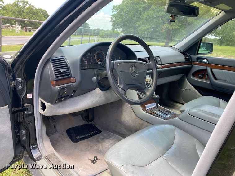 image for item DI7773 1995 Mercedes Benz S420