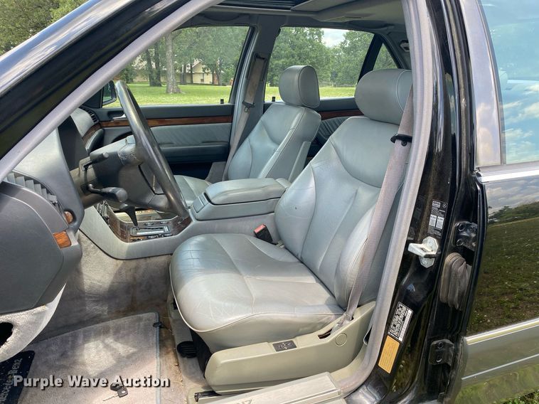 image for item DI7773 1995 Mercedes Benz S420