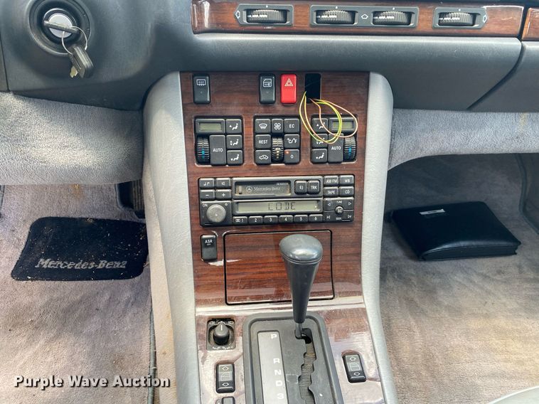 image for item DI7773 1995 Mercedes Benz S420