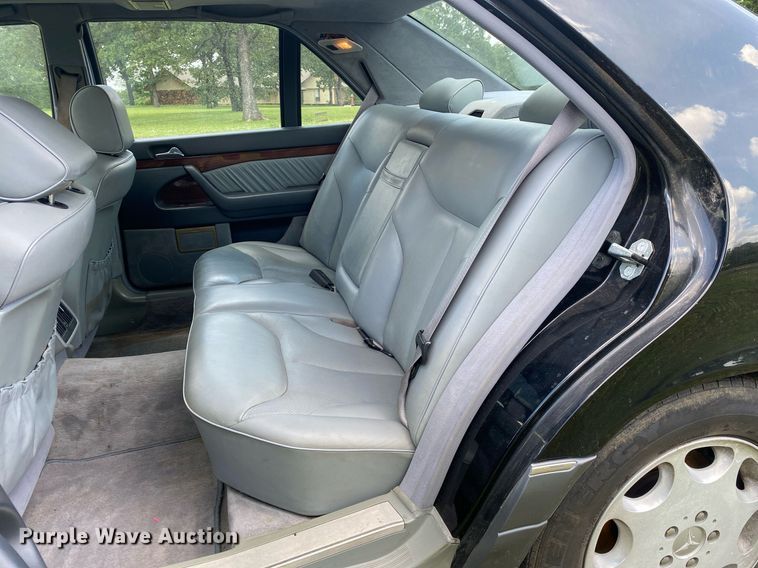 image for item DI7773 1995 Mercedes Benz S420