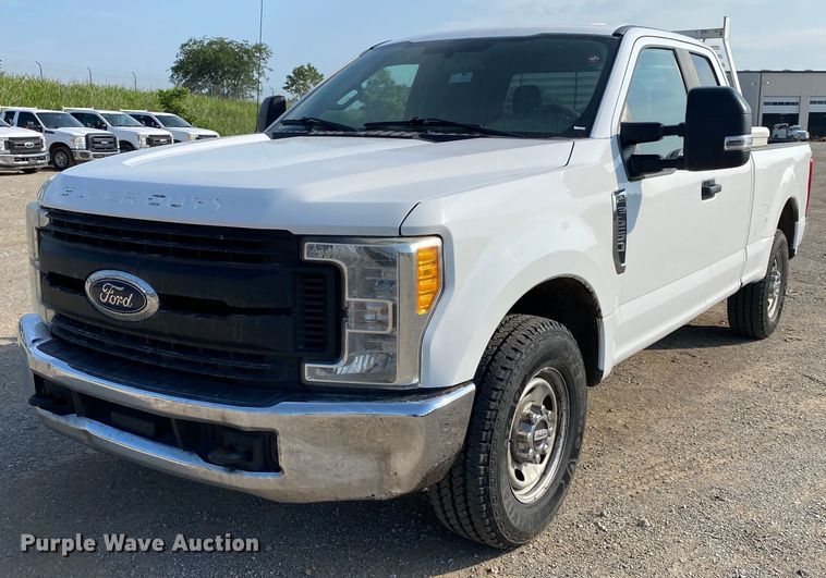 image for item DI7774 2017 Ford F250 Super Duty  SuperCab pickup truck