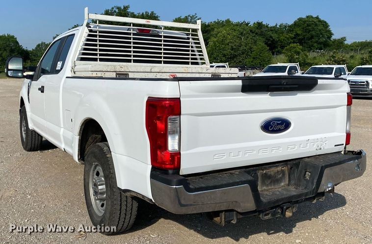 image for item DI7774 2017 Ford F250 Super Duty  SuperCab pickup truck