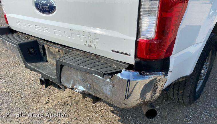 image for item DI7774 2017 Ford F250 Super Duty  SuperCab pickup truck