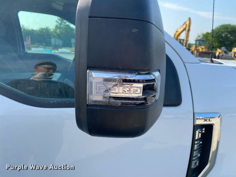 image for item DI7774 2017 Ford F250 Super Duty  SuperCab pickup truck