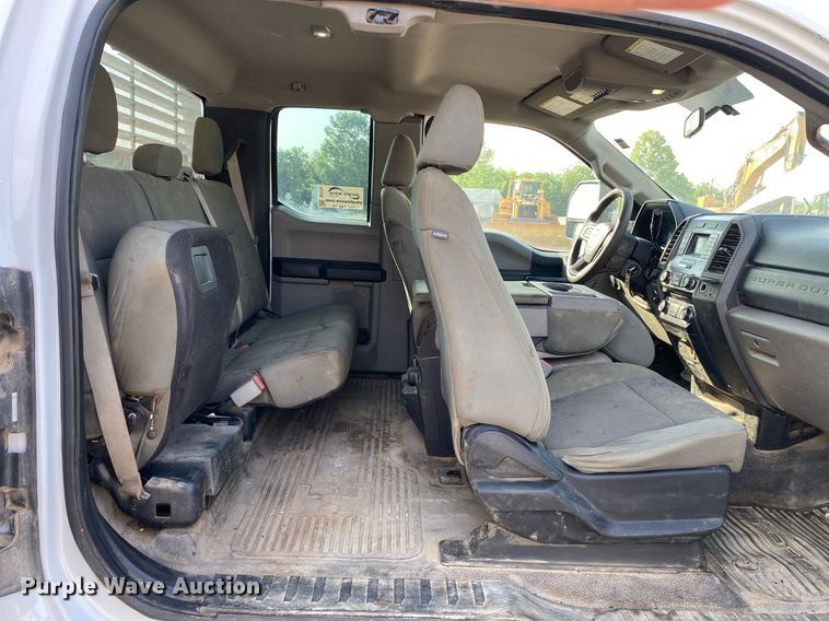 image for item DI7774 2017 Ford F250 Super Duty  SuperCab pickup truck