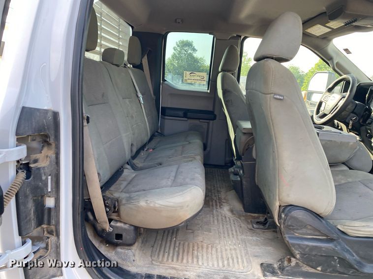 image for item DI7774 2017 Ford F250 Super Duty  SuperCab pickup truck