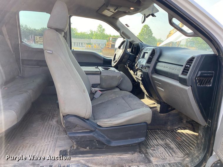 image for item DI7774 2017 Ford F250 Super Duty  SuperCab pickup truck