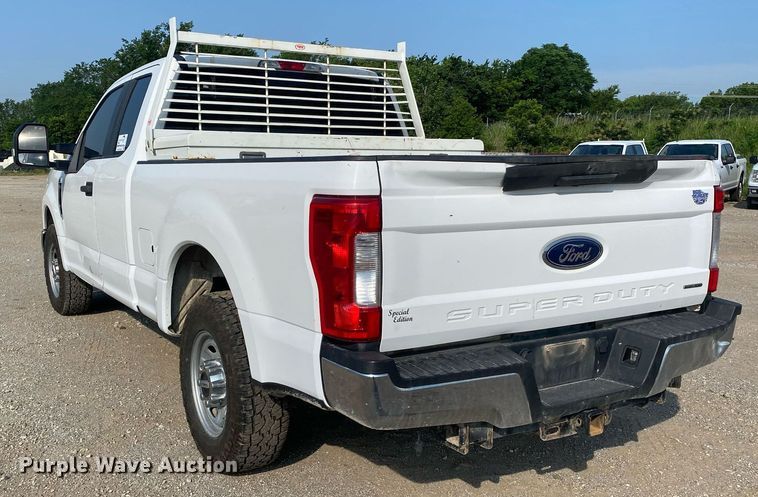 image for item DI7775 2017 Ford F250 Super Duty  SuperCab pickup truck