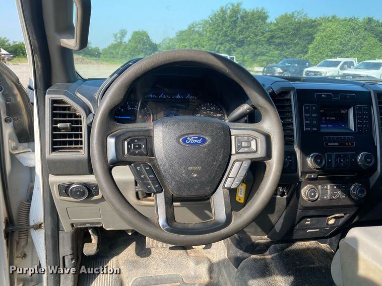 image for item DI7775 2017 Ford F250 Super Duty  SuperCab pickup truck