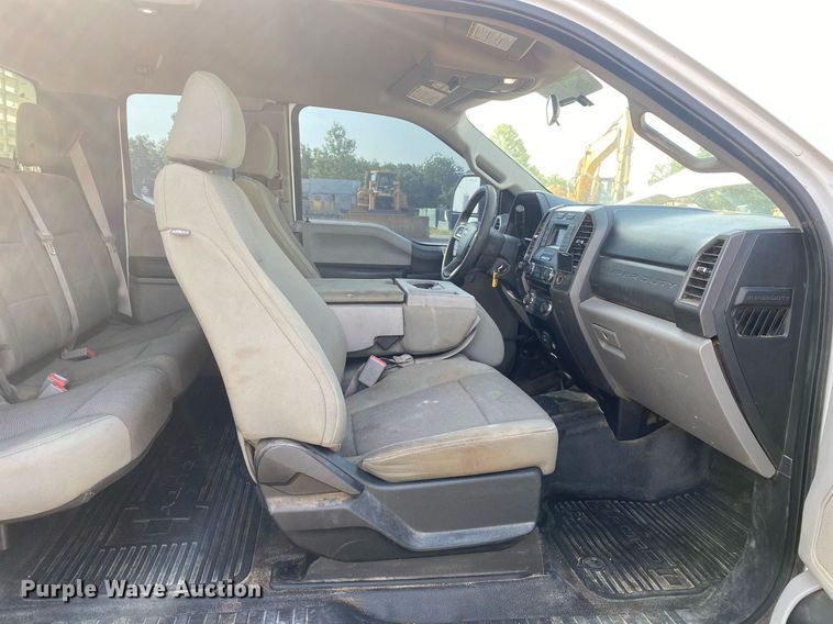 image for item DI7775 2017 Ford F250 Super Duty  SuperCab pickup truck