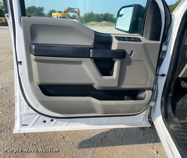 image for item DI7776 2016 Ford F150  SuperCrew pickup truck