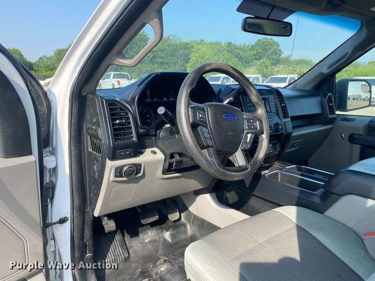 image for item DI7776 2016 Ford F150  SuperCrew pickup truck