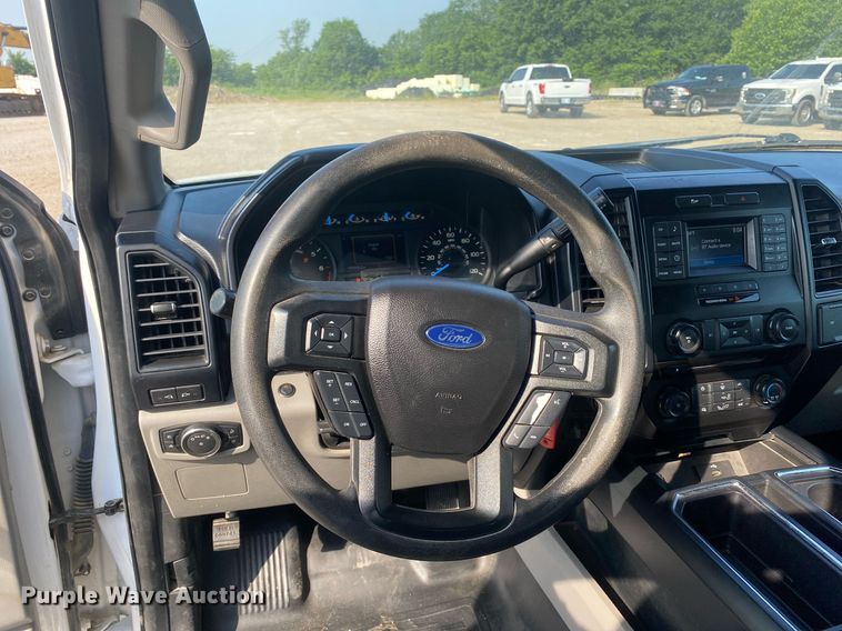 image for item DI7776 2016 Ford F150  SuperCrew pickup truck