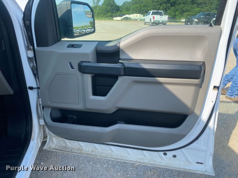 image for item DI7776 2016 Ford F150  SuperCrew pickup truck