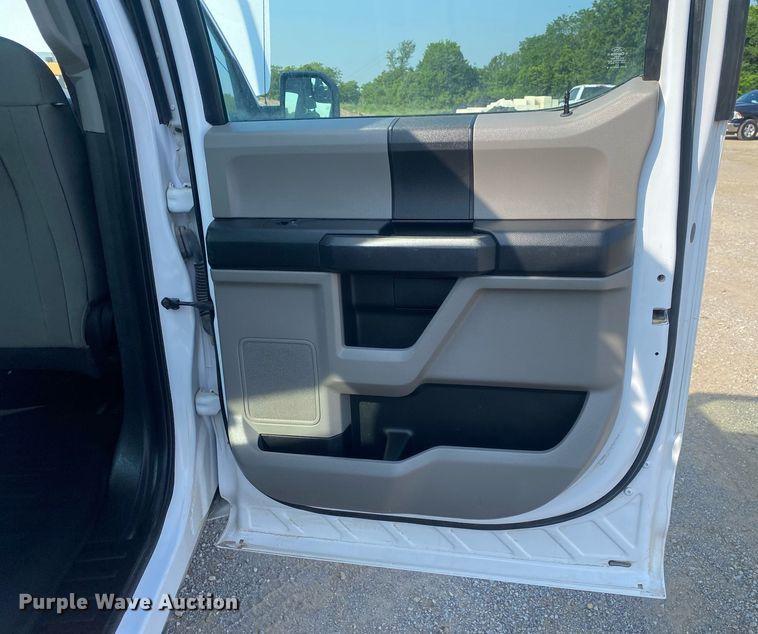 image for item DI7776 2016 Ford F150  SuperCrew pickup truck