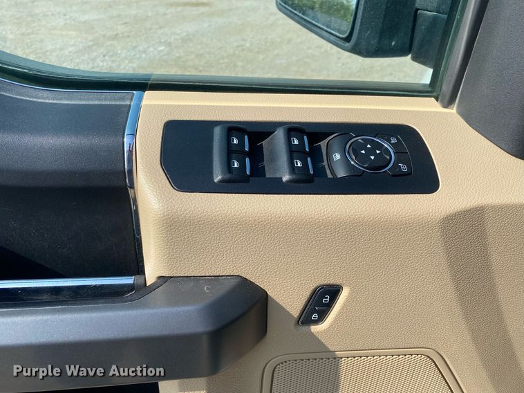 image for item DI7777 2017 Ford F150  SuperCrew pickup truck