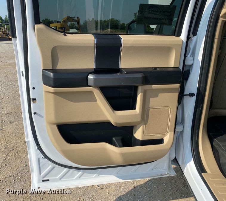 image for item DI7777 2017 Ford F150  SuperCrew pickup truck