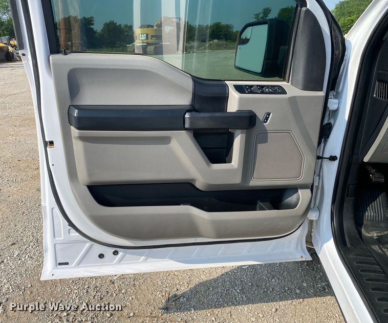 image for item DI7778 2017 Ford F150  SuperCrew pickup truck