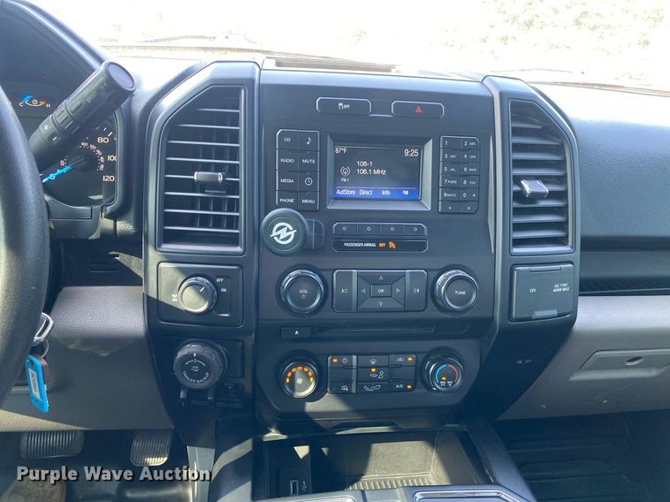 image for item DI7778 2017 Ford F150  SuperCrew pickup truck