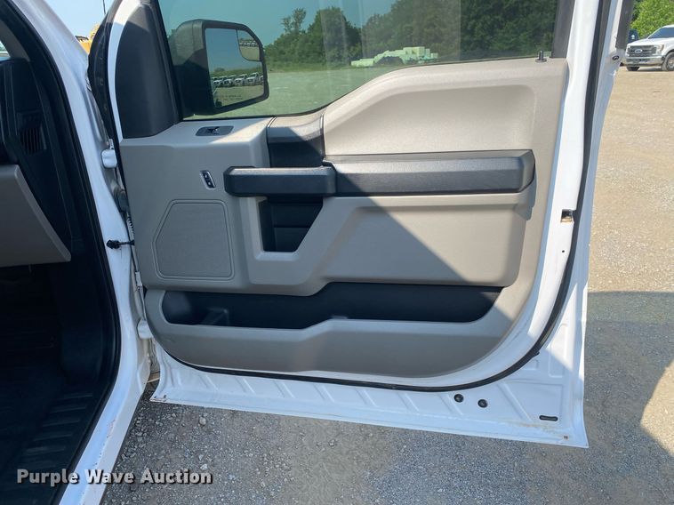 image for item DI7778 2017 Ford F150  SuperCrew pickup truck