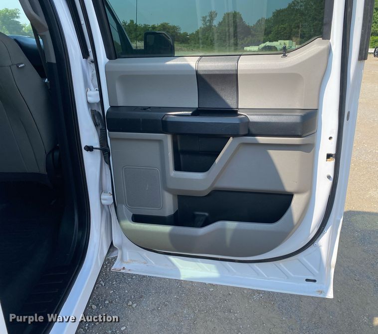 image for item DI7778 2017 Ford F150  SuperCrew pickup truck