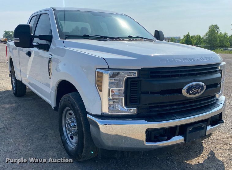 image for item DI7779 2019 Ford F250 Super Duty  SuperCab pickup truck
