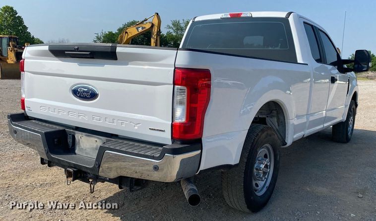 image for item DI7779 2019 Ford F250 Super Duty  SuperCab pickup truck