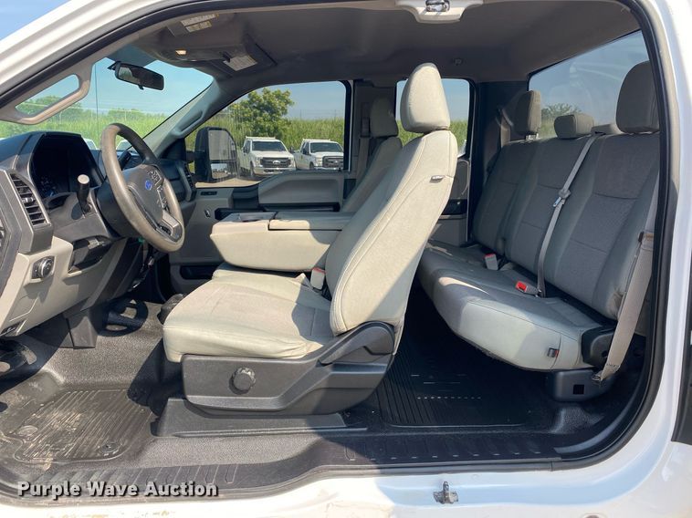 image for item DI7779 2019 Ford F250 Super Duty  SuperCab pickup truck