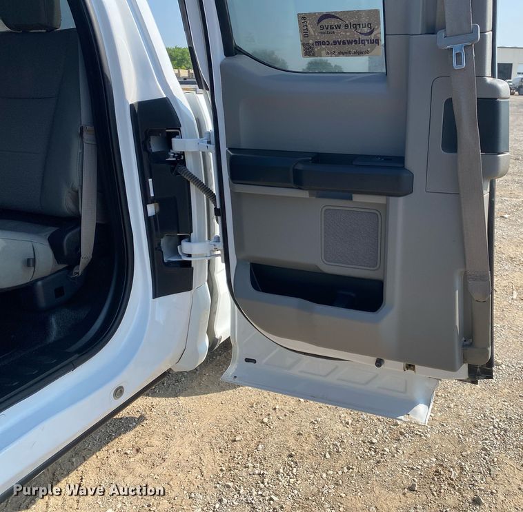 image for item DI7779 2019 Ford F250 Super Duty  SuperCab pickup truck