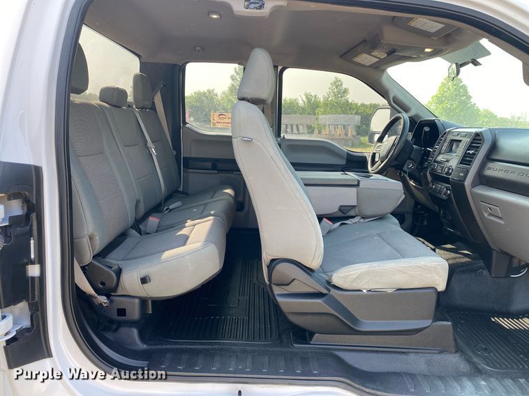 image for item DI7779 2019 Ford F250 Super Duty  SuperCab pickup truck