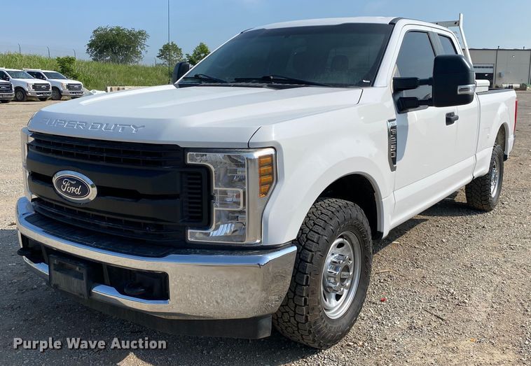 image for item DI7780 2019 Ford F250 Super Duty  SuperCab pickup truck