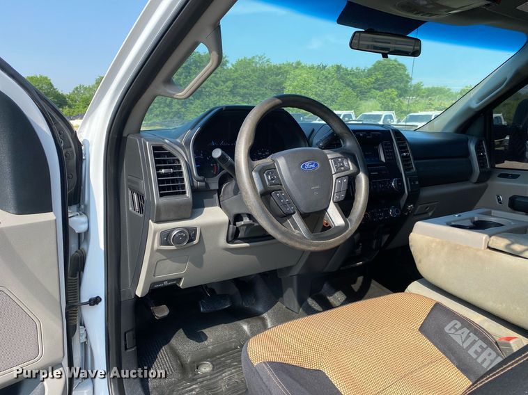 image for item DI7780 2019 Ford F250 Super Duty  SuperCab pickup truck