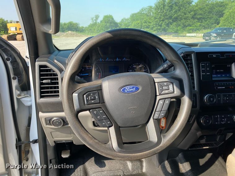 image for item DI7780 2019 Ford F250 Super Duty  SuperCab pickup truck