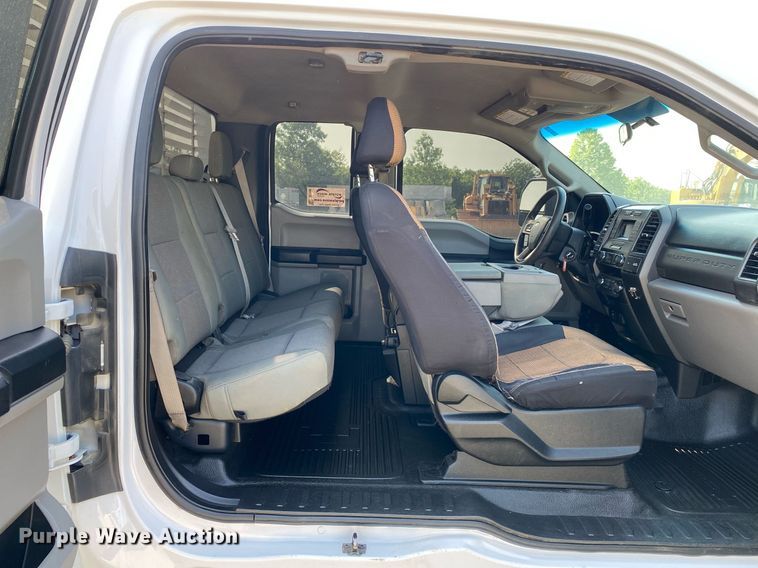 image for item DI7780 2019 Ford F250 Super Duty  SuperCab pickup truck