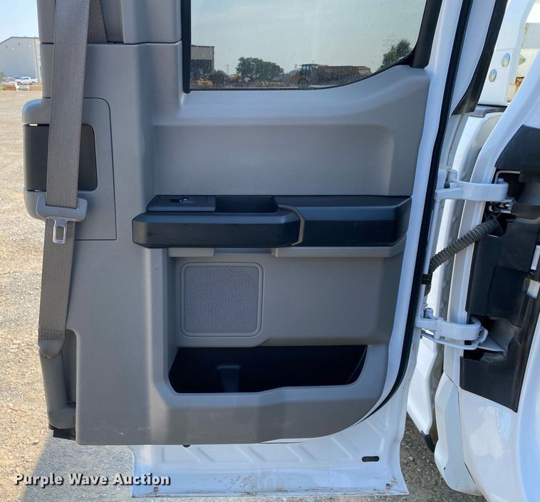 image for item DI7780 2019 Ford F250 Super Duty  SuperCab pickup truck